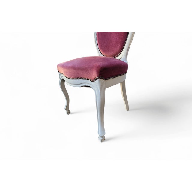 Antique French Louis XVI Style Château Chairs in Pink Velvet, 1890s, Set of 4 For Sale - Image 5 of 18