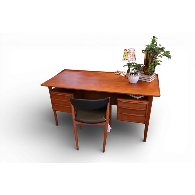 Teak Desk with Bookshelf by Peter Løvig Nielsen for Hedensted Møbelfabrik, 1960s For Sale - Image 18 of 18