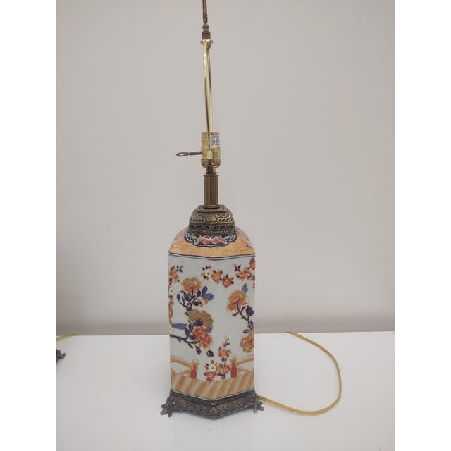 1990s Wildwood Chinoiserie Handpainted Hextagional Lotus Arts Lamp- A Pair For Sale - Image 13 of 14