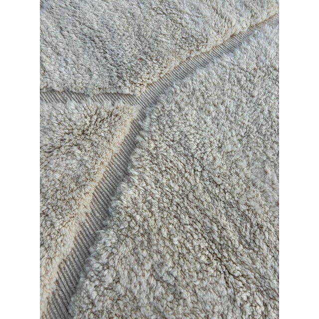 White Moroccan Rug Hand Knotted For Sale - Image 8 of 8