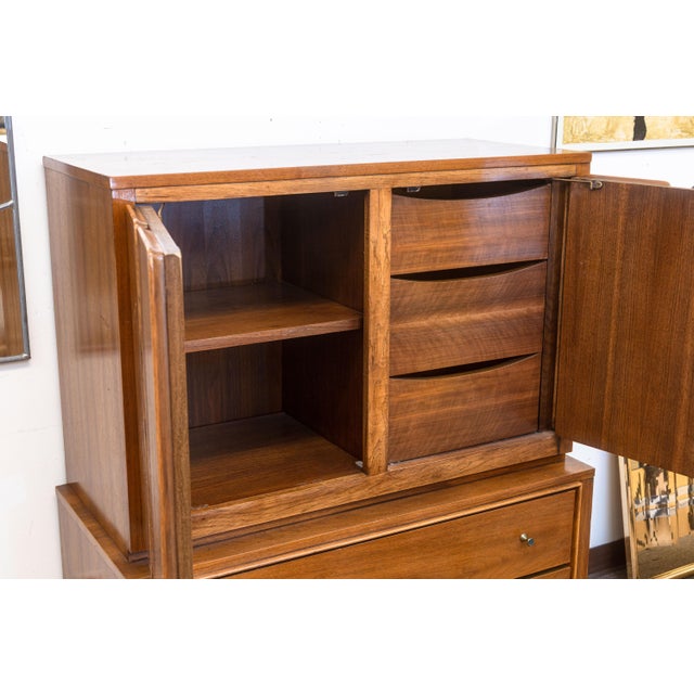 Mid-Century Modern Vintage Kent Coffey Insignia Highboy Walnut Wood Mid Century Dresser Cabinet For Sale - Image 3 of 11