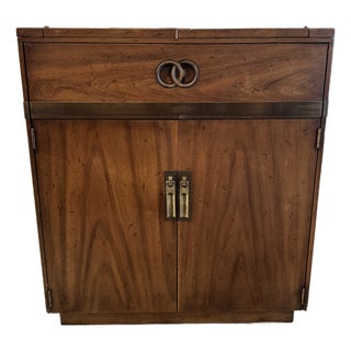 1970s Drexel Heritage Mid-Century Asian Modern Expanding Rolling Dry Bar Cabinet For Sale