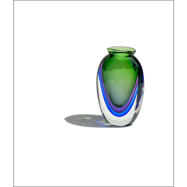Murano Italian Art Glass Three Color Sommerso Mid Century Vase For Sale In New York - Image 6 of 7