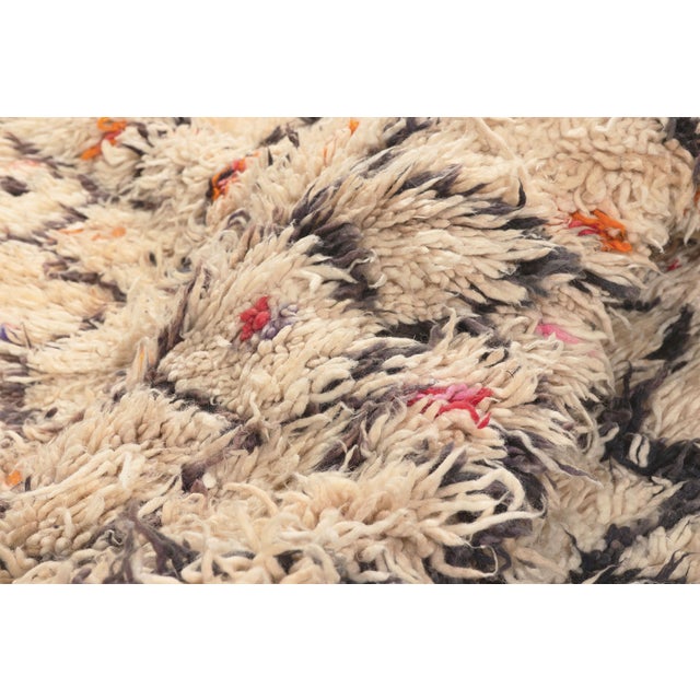 Vintage Azilal Moroccan Rug, 05'05 X 12'06 For Sale In Dallas - Image 6 of 10