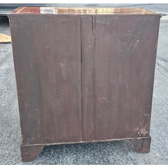19th Century English Mahogany Five Drawers Chest With Inlaid Top For Sale - Image 15 of 15