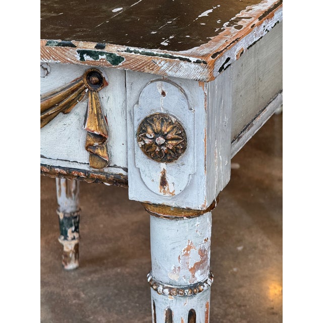Early 19th Century Italian Painted Parcel Gilt Console With Fluted Legs For Sale - Image 9 of 15