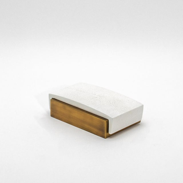 Wood Set of 3 Boxes in White Shagreen and Bronze Patina Brass by R&y Augousti For Sale - Image 7 of 8