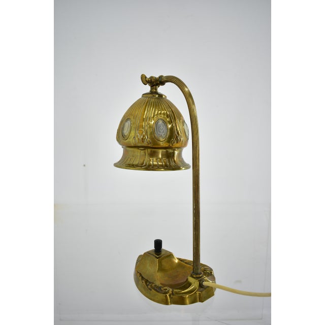 Vintage Vienna Secession style Table Lamp in Brass & Glass, Austria, 1930s For Sale - Image 14 of 18