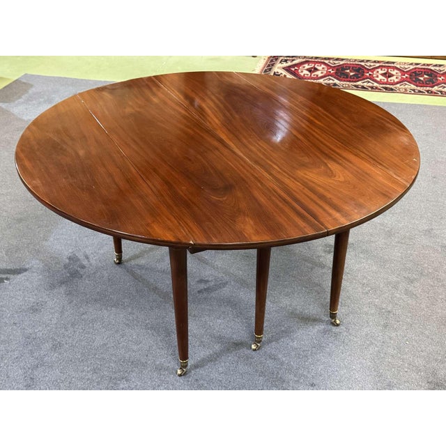 Brown Louis XVI Dining Table in Cuban Mahogany with 5 Modern White Wood Extensions, 19th-Century For Sale - Image 8 of 18