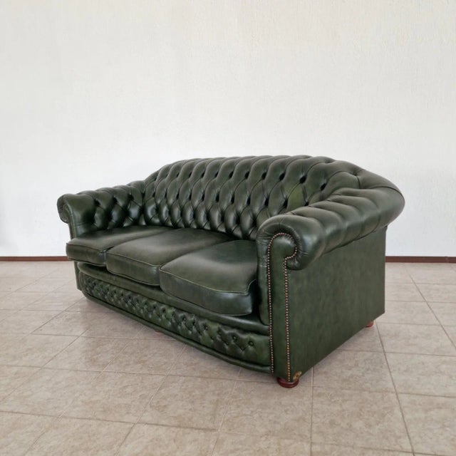 1970s Chesterfield Sofa and Lounge Chairs, 1970s, Set of 3 For Sale - Image 5 of 12