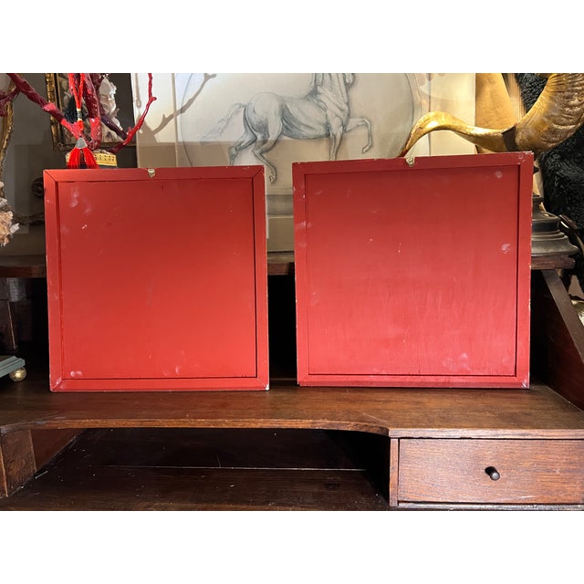 Pair of Venetian Baroque Style Gold & Silver Leaf Cameo Intaglio Classical Grand Tour Collection For Sale - Image 11 of 16