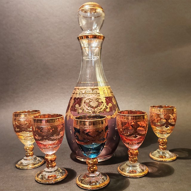 Baroque Venetian Bottle and Glasses in Glass with Gold Trim, Venice, Italy, 1950s, Set of 6 For Sale - Image 11 of 11