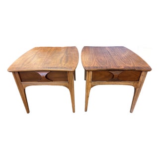 Pair of Mid Century Modern Rosewood and Walnut Side Tables Attributed to Kent Coffey From the Perspecta Line For Sale