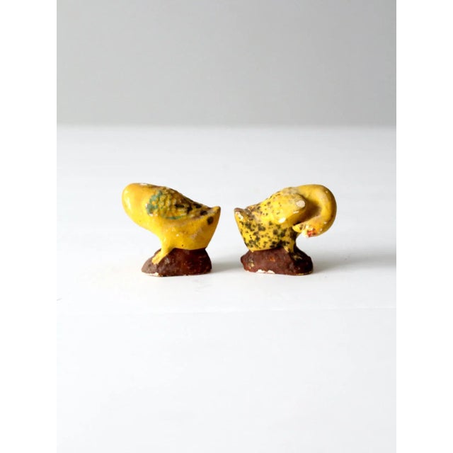 Farmhouse Vintage Bird Salt and Pepper Shakers For Sale - Image 3 of 9