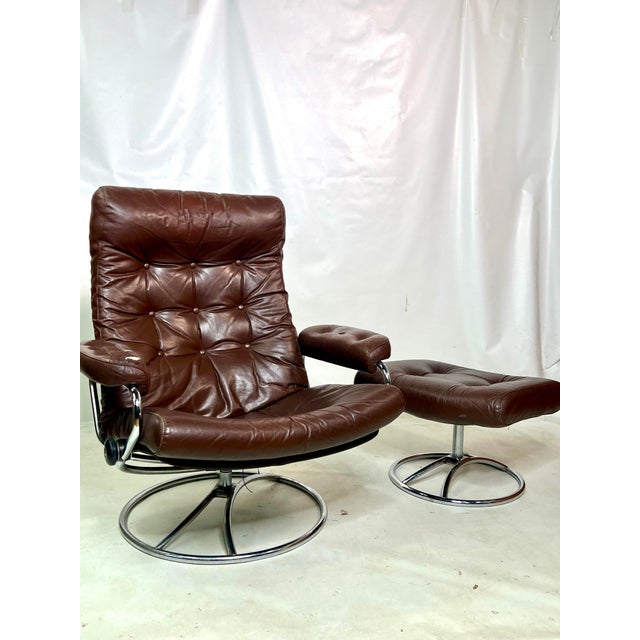 Ekornes Stressless Mid Century Chrome and Leather Lounge Chair and Ottoman For Sale - Image 10 of 10
