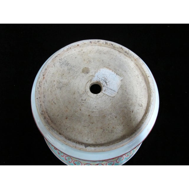 Chinese Qing Dynasty Porcelain Famille Rose Planter Cache Pot Jardiniere Vase For Sale In Portland, OR - Image 6 of 8