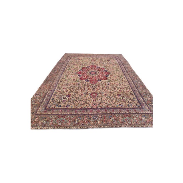 Size: 12'6'' x 9'3'' Age: 30-40 Years SKU: 2657 KHI-7 Material: 100% Wool Experience the timeless beauty of this authentic...