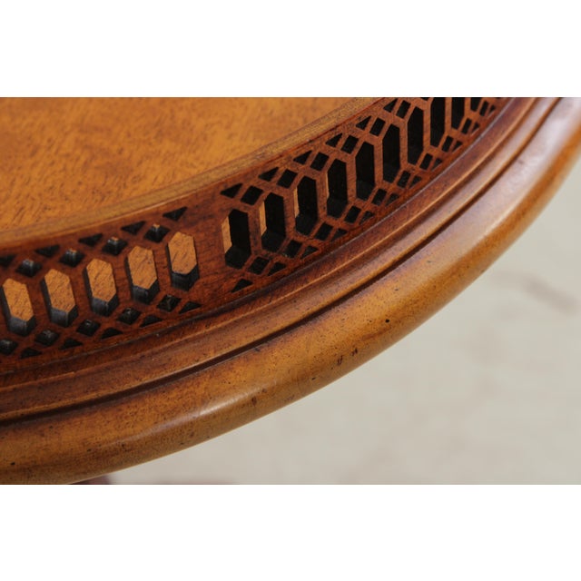 Brown John Widdicomb Georgian Satinwood Gallery Top Lamp Table For Sale - Image 8 of 15