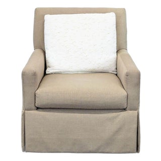 Lee Industries Beige Swivel Lounge Chair With Skirted Base and Accent Pillow For Sale