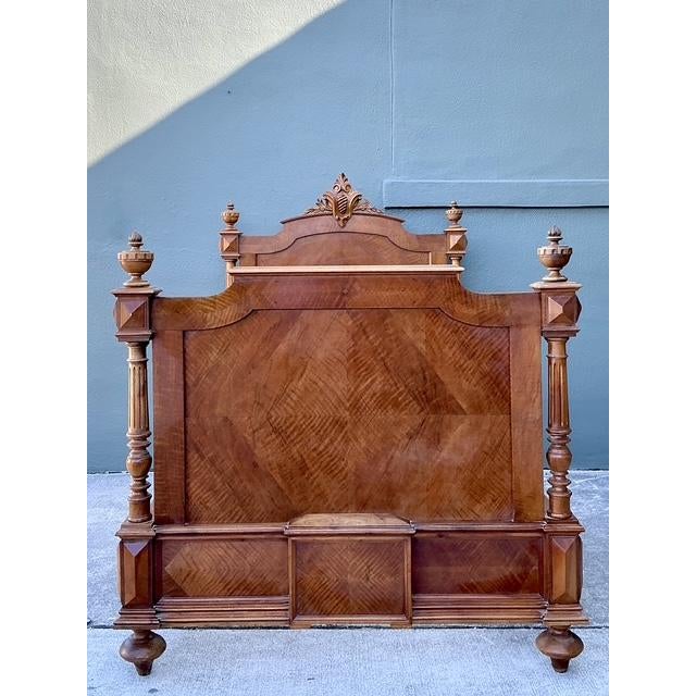 This magnificent Victorian Eastlake style bedframe is a masterclass in late 19th-century architectural furniture. Crafted...