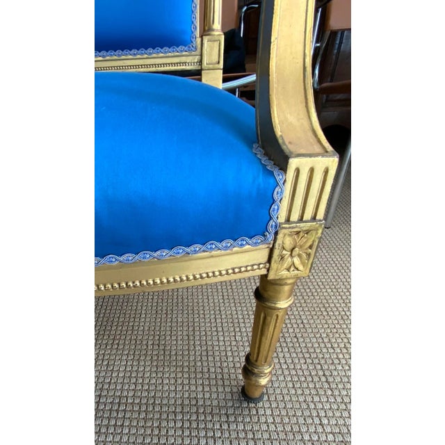 Textile 1900s French Provincial Louis XVI Style Gilded Gold - Set of 2 For Sale - Image 7 of 11