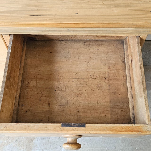 Antique English Pine Dresser Chest of Drawers - Circa 1870 For Sale In Orlando - Image 6 of 9