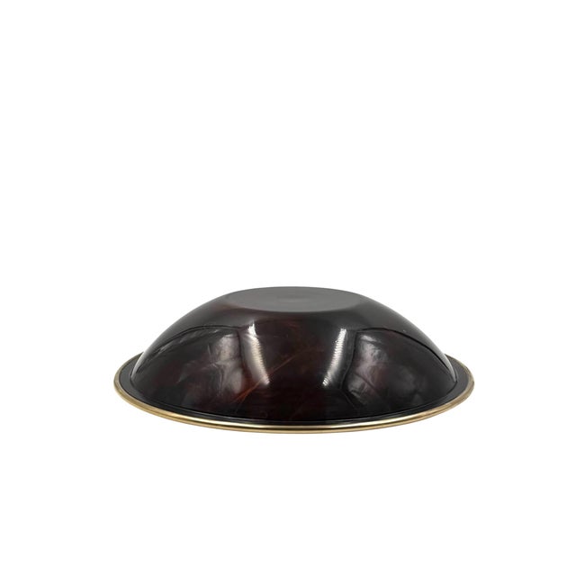 Metal Hollywood Regency Brass and Tortoiseshell Lucite Bowl / Centerpiece, Italy 1970s For Sale - Image 7 of 10