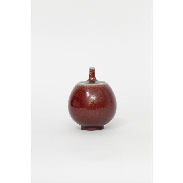 Mid-Century Modern Oxblood Vase by Berndt Friberg for Gustavsberg, Sweden, 1960s For Sale - Image 3 of 7