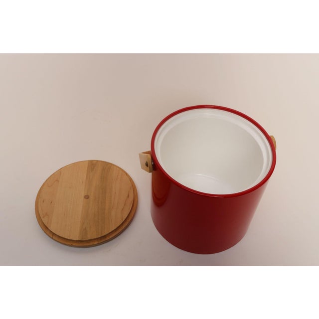 1980s Mid Century Modern Red Vinyl and Birch Insulated Ice Bucket by Georges Briard For Sale In New York - Image 6 of 14