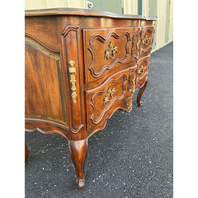 1980s Baker Furniture Louis XV Walnut Chest of Drawers or Commode For Sale - Image 9 of 12