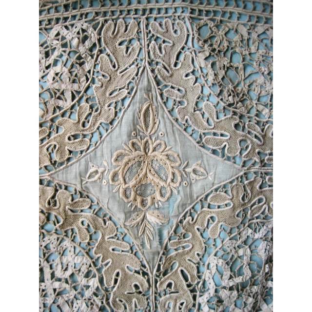 Textile Mid 19th Century French Napoleon III Castel Size Lace Curtains For Sale - Image 7 of 16