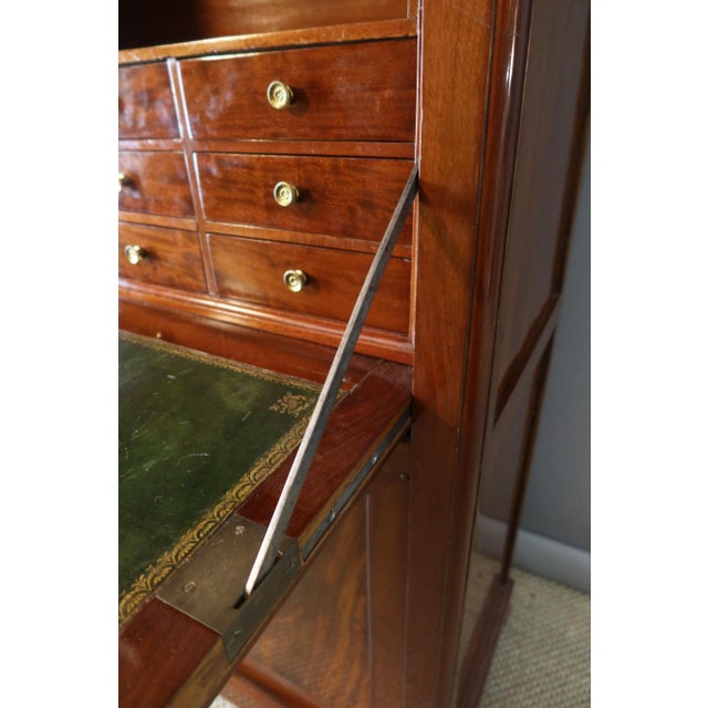 Louis XVI Secretaire in Wood, in Very Good conditions. Designed before 1890