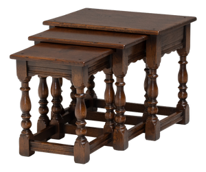 Nesting Tables in Oak, 1980s, Set of 3