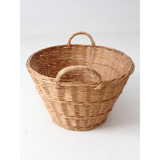 Antique French Country Wicker Laundry Basket For Sale - Image 6 of 14