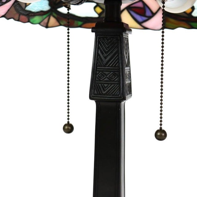 Beige Arts & Crafts Leaded Stained Glass Table Lamp, Early 20th Century For Sale - Image 8 of 12