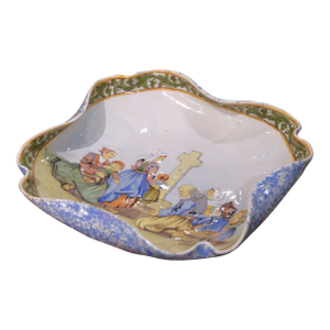 19th Century French Faience Porquier-Beau Quimper Decorative Dish