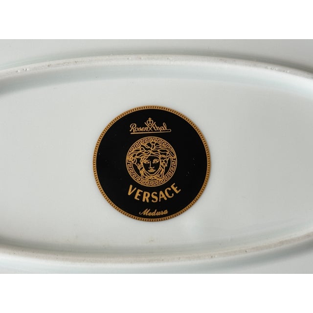 Medusa Fish Plate by Versace for Rosenthal, 1990s For Sale - Image 3 of 7