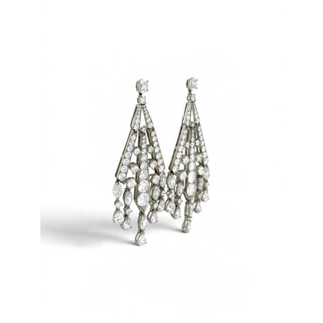 Vintage Diamond Chandelier Earrings, 16 Carats, Platinum, Pair For Sale - Image 4 of 7