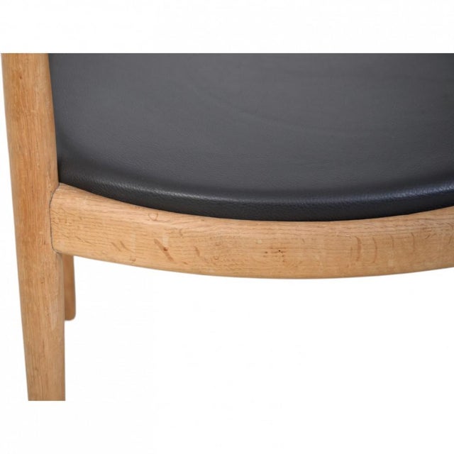 JH503 The Chair in Oak and Black Leather by Hans Wegner, 1960s For Sale - Image 13 of 18