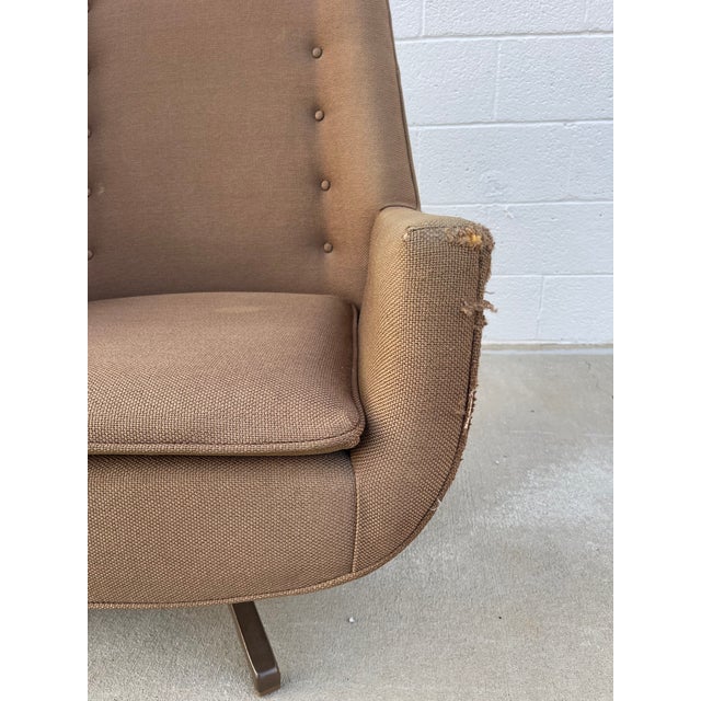 Beige Vintage Castro Convertibles MCM Swivel High Back Lounge Chair For Sale - Image 8 of 13
