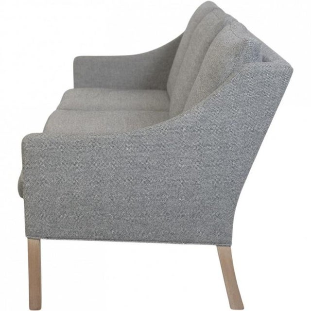 Model 2209 3-Seater Sofa by Børge Mogensen with Grey Fabric from Hallingdal, 1980s For Sale - Image 17 of 18