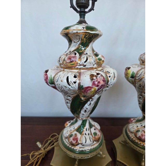 1950s 1950s Italian Capodimonte Rococo Revival Porcelain Table Lamps, Pair For Sale - Image 5 of 10
