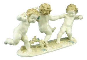 20th Century Porcelain Sculpture with Triptych of Putti by Karl Tutter for Hutschenreuther, Germany