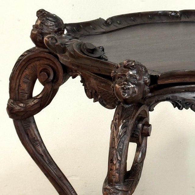 19th Century Italian Carved Walnut End Table With Removable Tray For Sale - Image 13 of 18