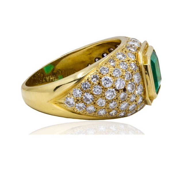 Contemporary Late 20th Century 18k Emerald Ring, Size 5 For Sale - Image 3 of 4