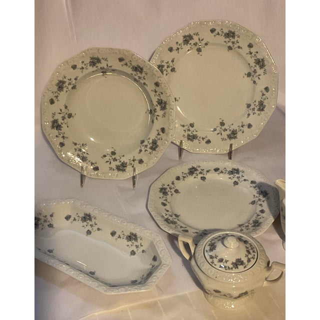 Ref. # Ros 7020/73 Lot 123 "We Take Pride in Offering Exclusive Products, New not Used" Description : Exquisite 73 Pieces...