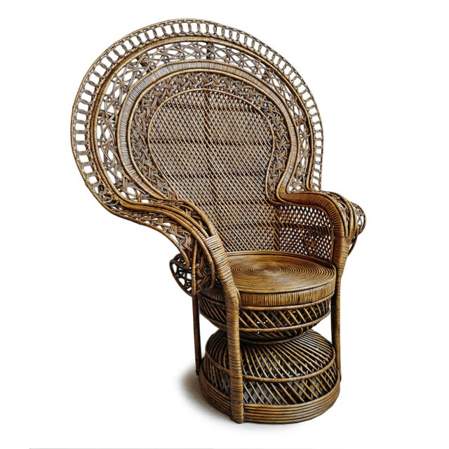 Mid-Century Modern Vintage Grand Tea Stain Wicker Boho Peacock Chair For Sale - Image 3 of 7