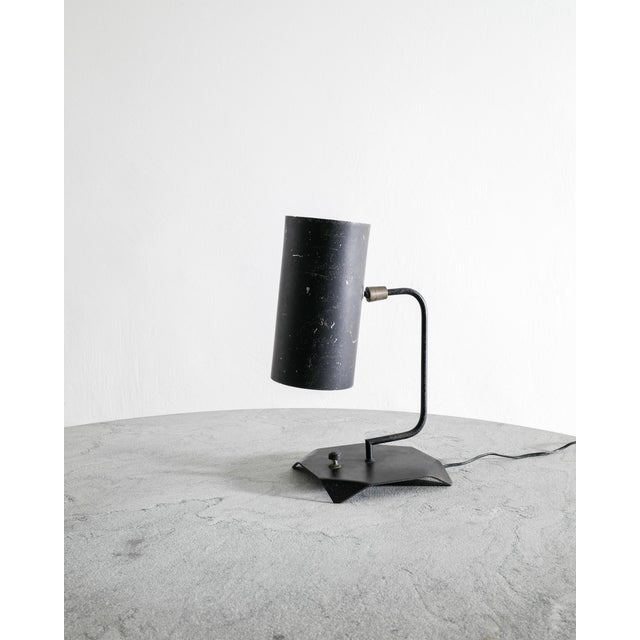 French Mid-Century Desk Table in Black Metal & Brass by Serge Mouille & Isamu Noguchi for Steph Simon, 1950s For Sale - Image 3 of 8