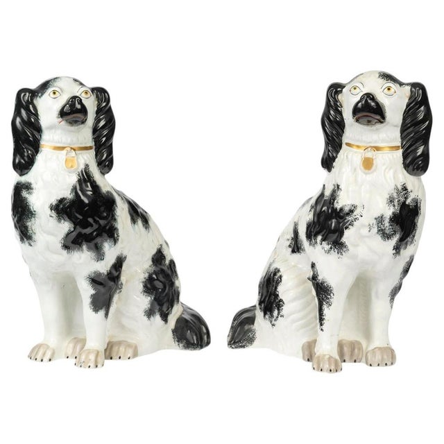 20th Century Porcelain Sculpture Depicting King Charles Spaniels, Set of 2 For Sale - Image 6 of 6