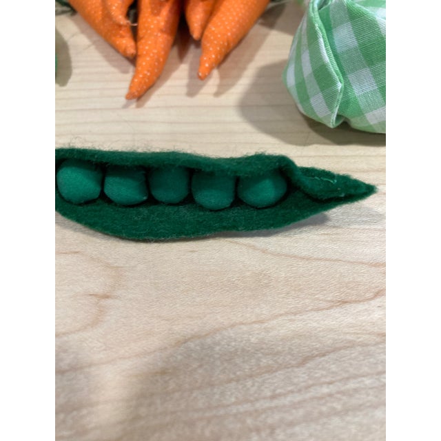 1960s Vintage Hand Sewn Fabric Fruit & Vegetable Decor- 29 Pieces For Sale - Image 5 of 7